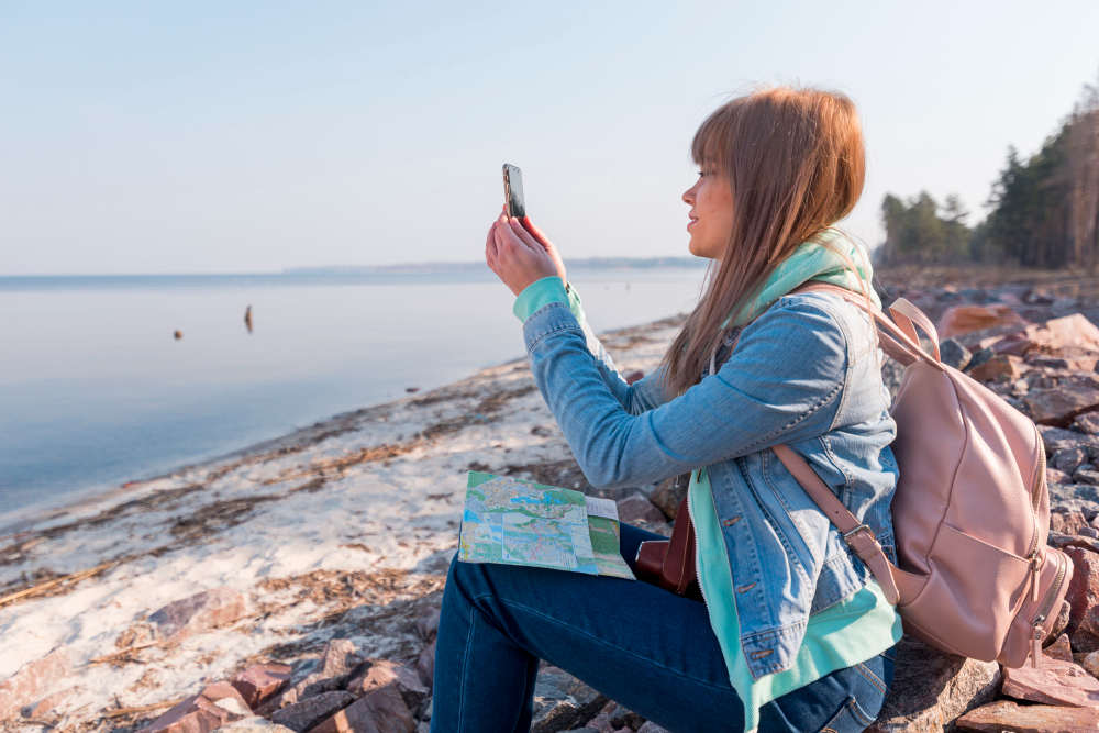 How to Stay Safe While Exploring New Destinations Alone