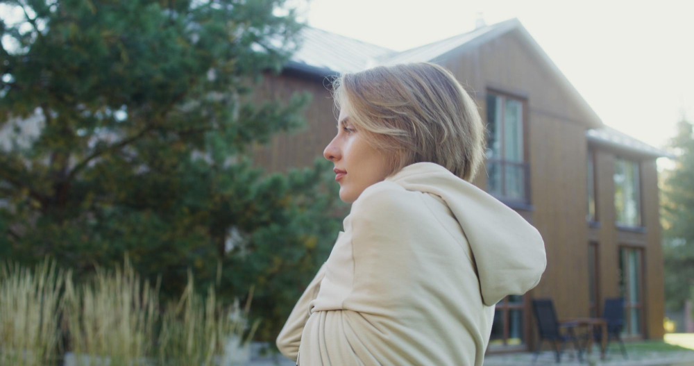 How to Stay Safe When You Are Alone